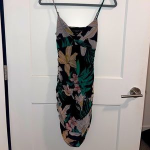 Side Ruched Guess Dress with Floral Design